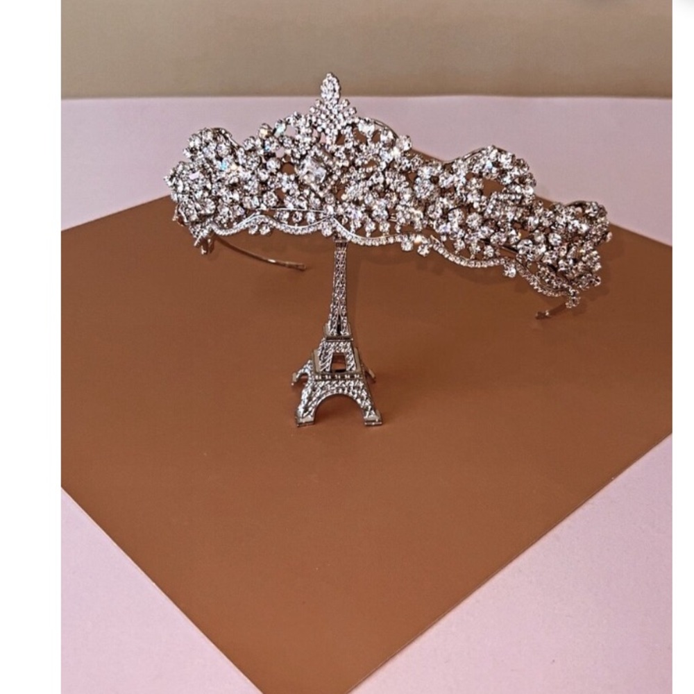 Silver Crystal Bridal Tiara, Swarovski Wedding Tiara, Unique Bridal Accessories
